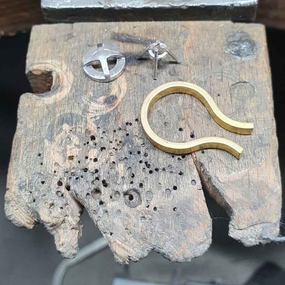 Making a ring showing the shank center setting and halo