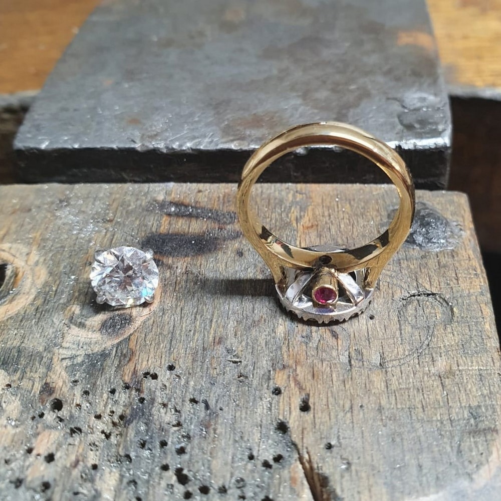 Making a ring polishing