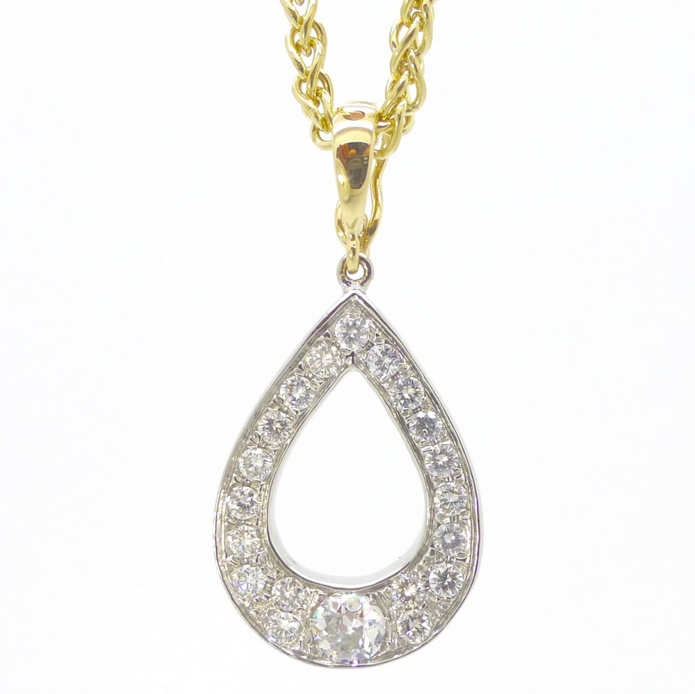 Diamond yoke pendant with detachable pendant loop