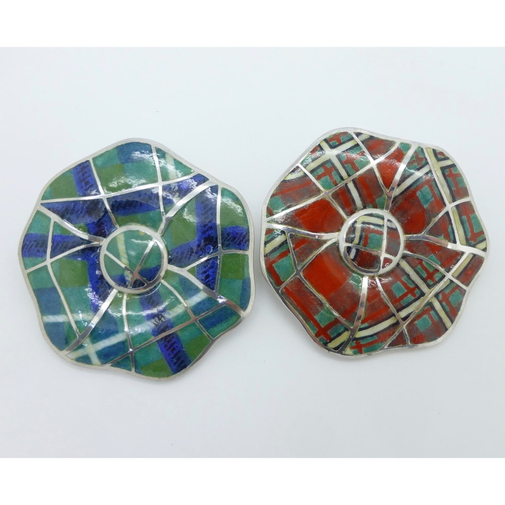 Hand painted tartan rosette nrooches