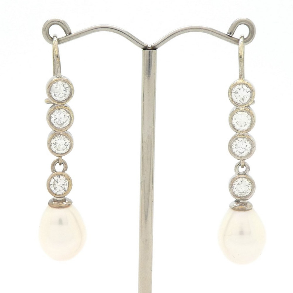 Diamond & pearl drop earrings