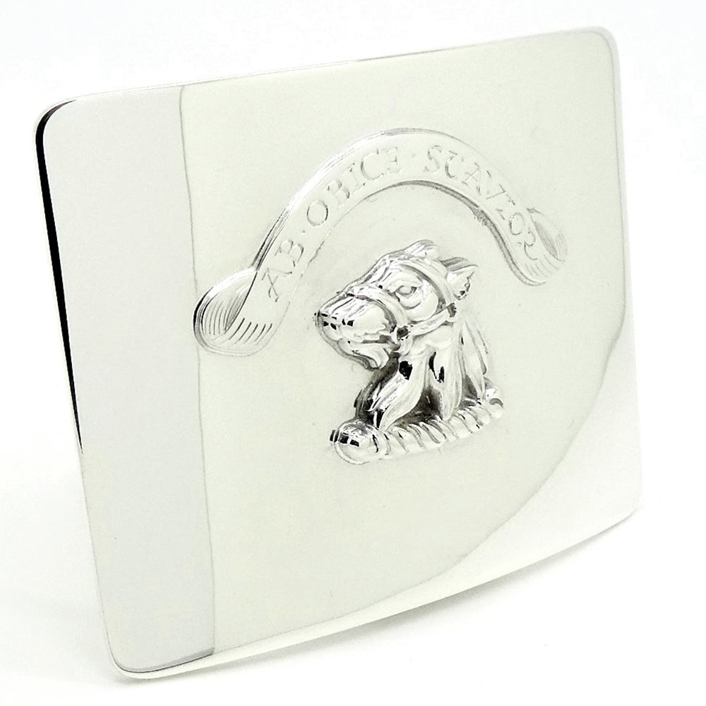 Silver bespoke belt buckle with cast and applied family crest