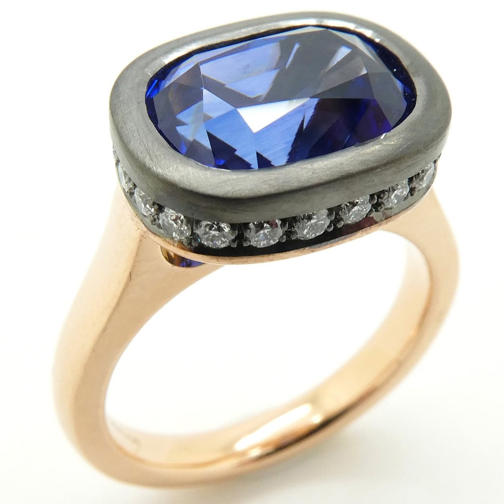 Sri Lankan unheat treated blue sapphire dress ring
