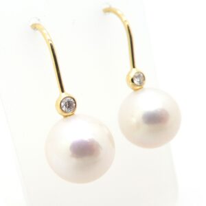 9 carat yellow gold freshwater pearl and natural diamond hook earring